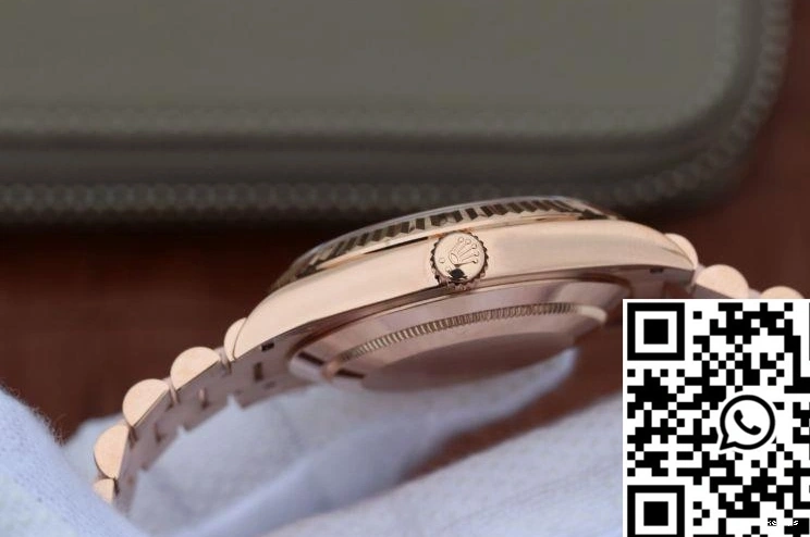 Factory EW 40mm Dial Rosegold II Day 228235 Rolex Date 1128